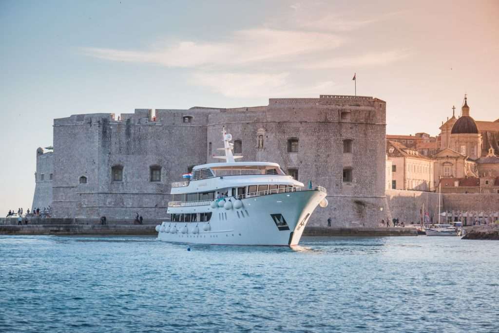 Deluxe superior cruise ship